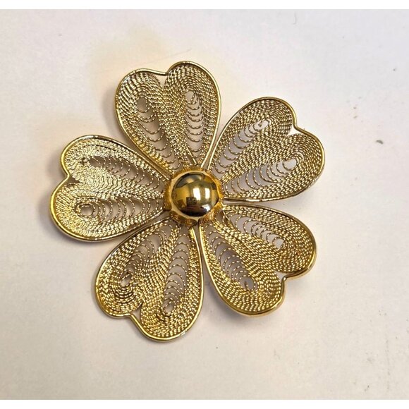 Vintage Gold-Tone Filigree Flower Brooch Pin With Heart Petal Design - Picture 1 of 2